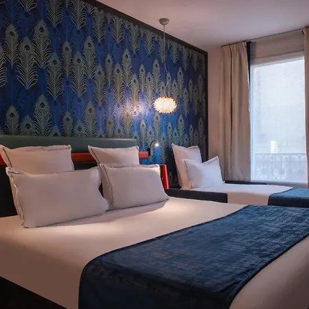 Yllen Eiffel Hotel