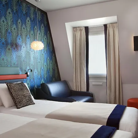 Yllen Eiffel Hotel Paris