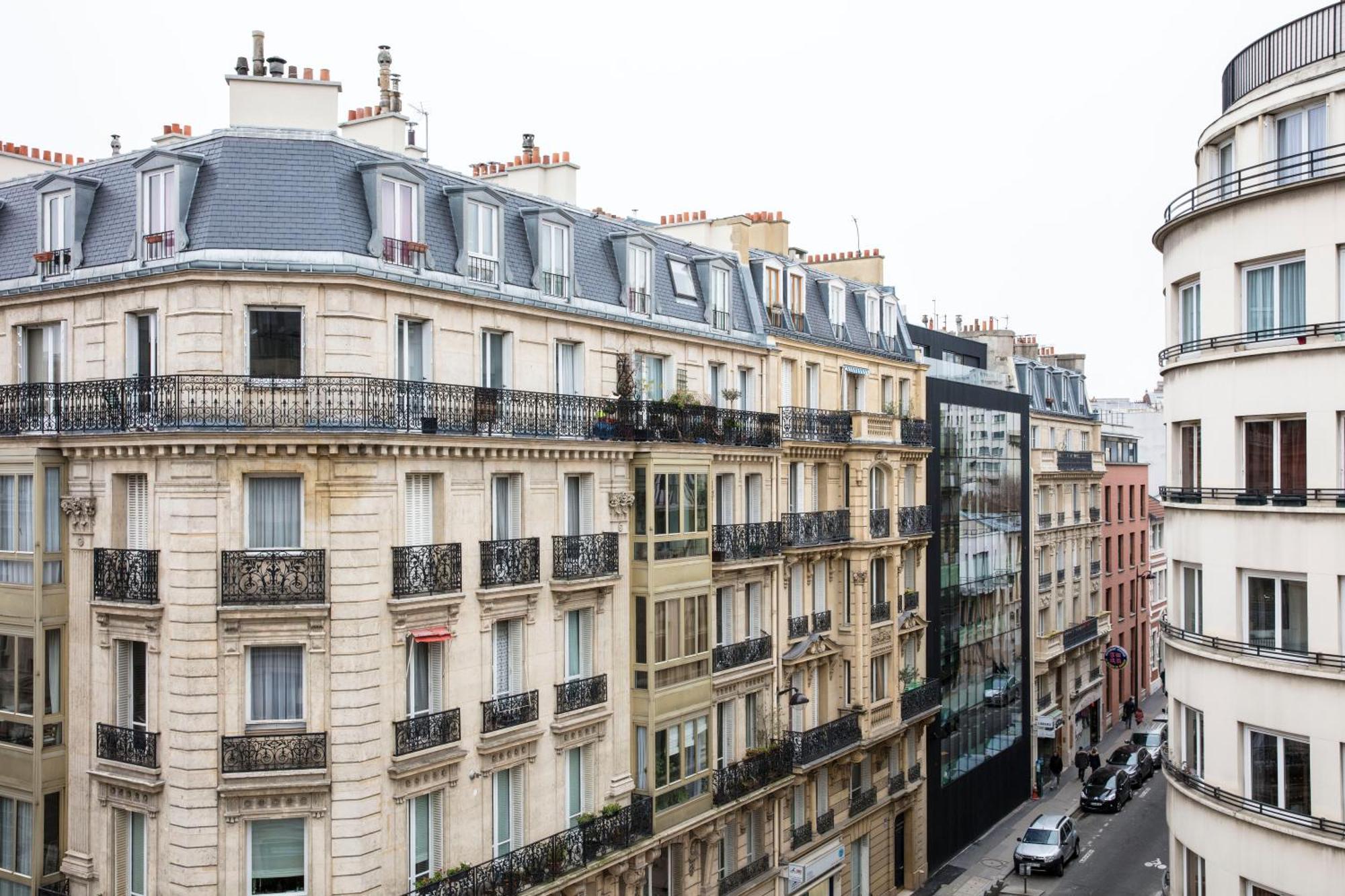 Yllen Eiffel Hotel