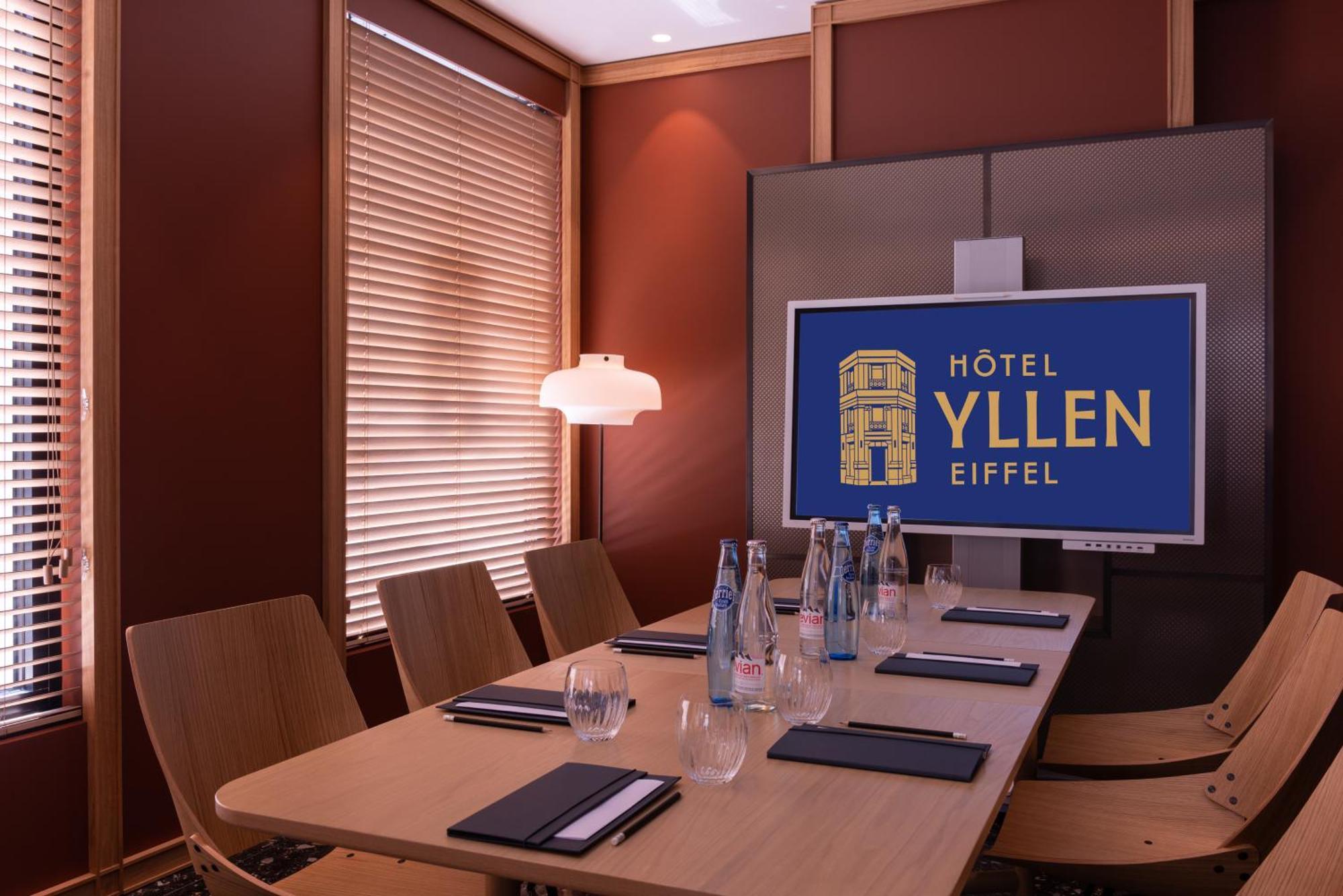 Yllen Eiffel Hotel 4*