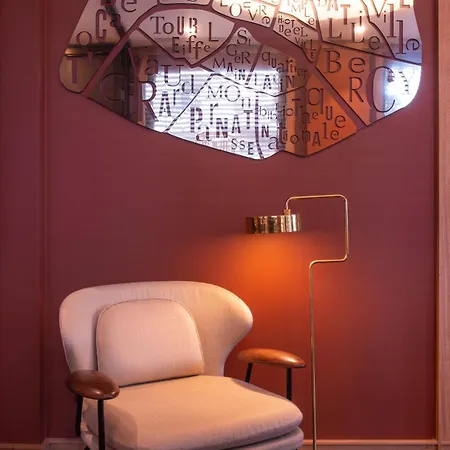 Yllen Eiffel Paris