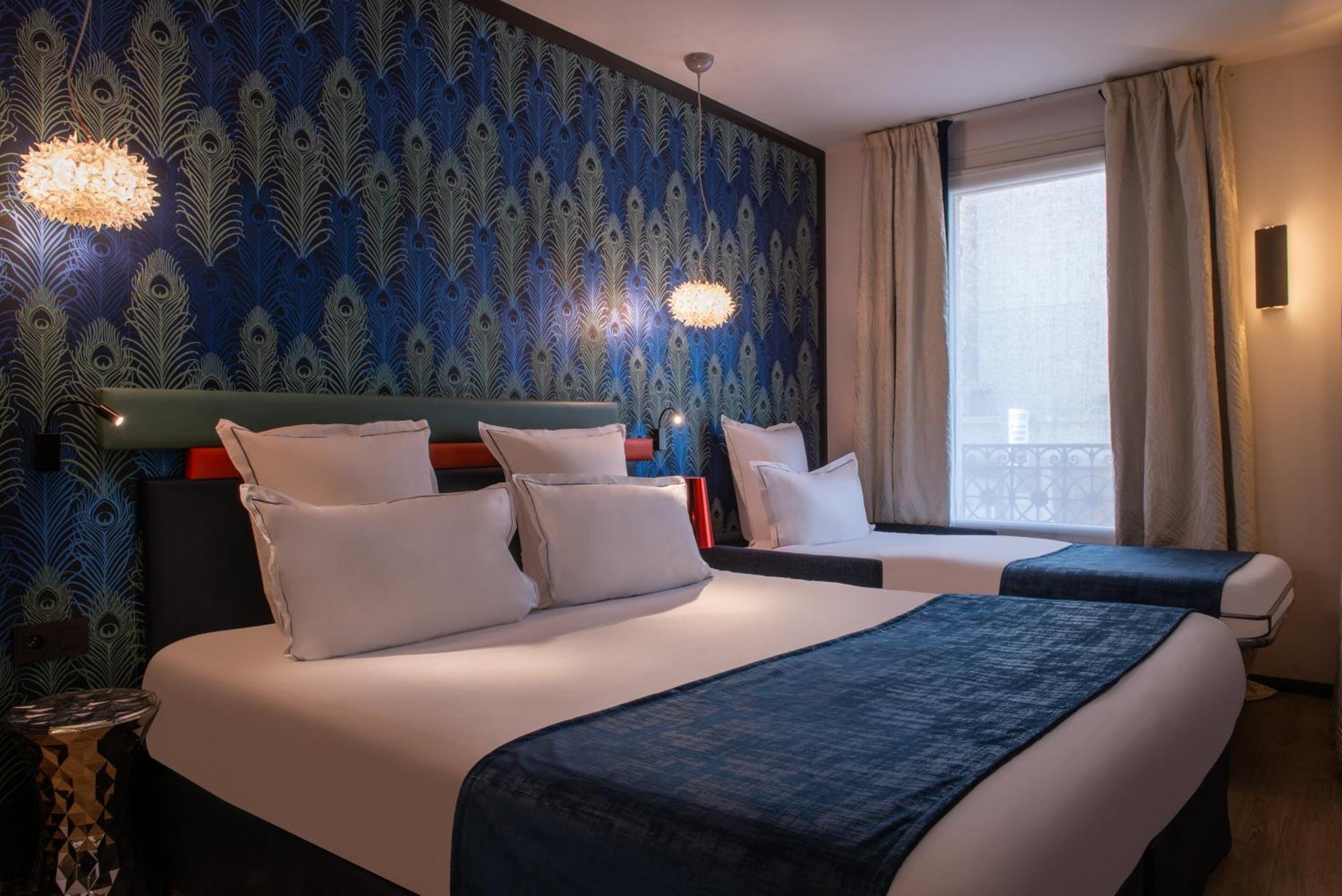 Yllen Eiffel Hotel